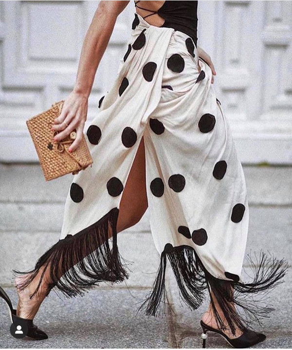 Mặc đẹp cùng xu hướng chấm bi