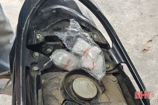 Bắt quả tang “nữ quái” mang ma túy từ Nghệ An vào Hà Tĩnh tiêu thụ