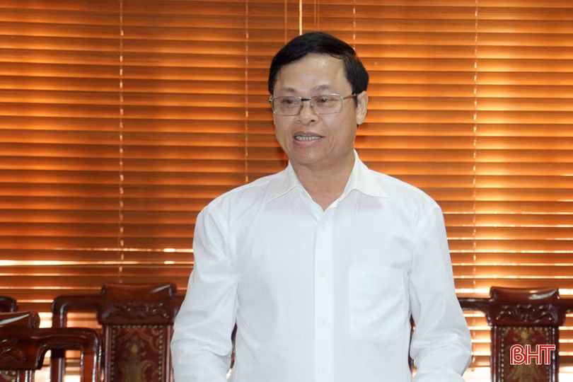 Bí thư Tỉnh ủy yêu cầu tham mưu phương án điều chỉnh học phí