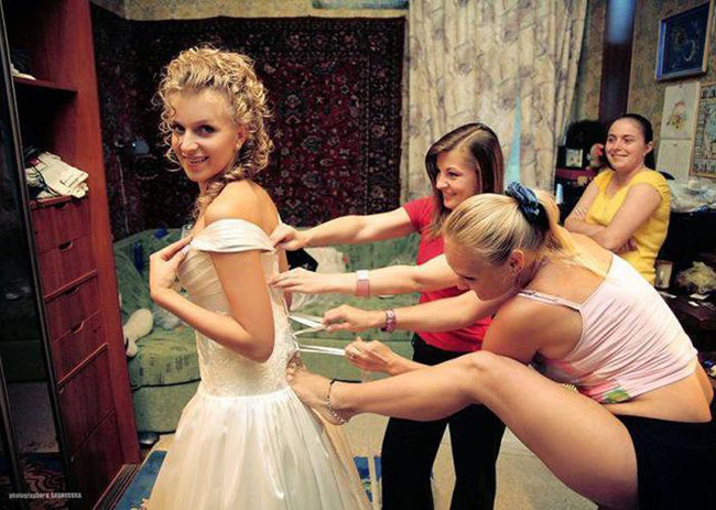 Chụp ảnh cưới đến “thổ dân“ cũng phải bật cười