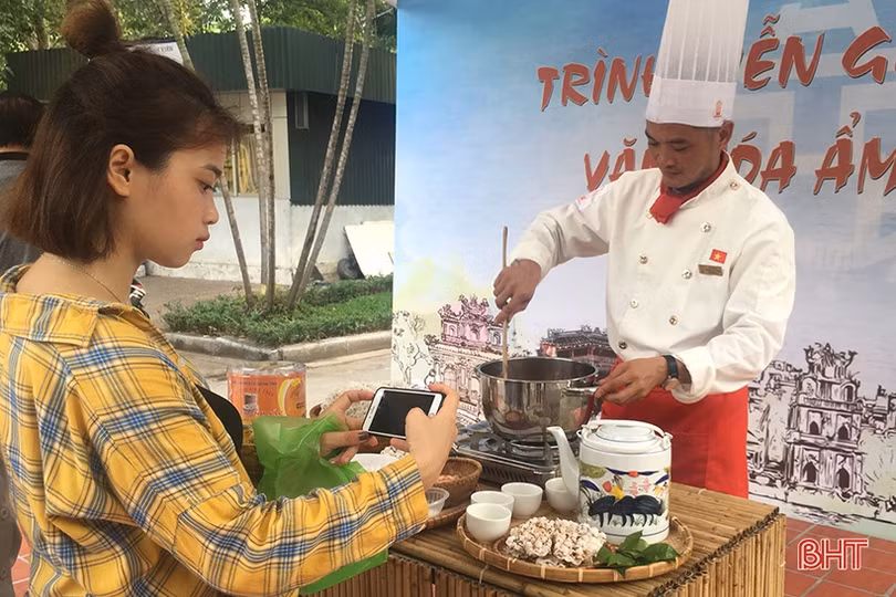 Cu đơ Hà Tĩnh lần đầu tiên ra thủ đô trình diễn