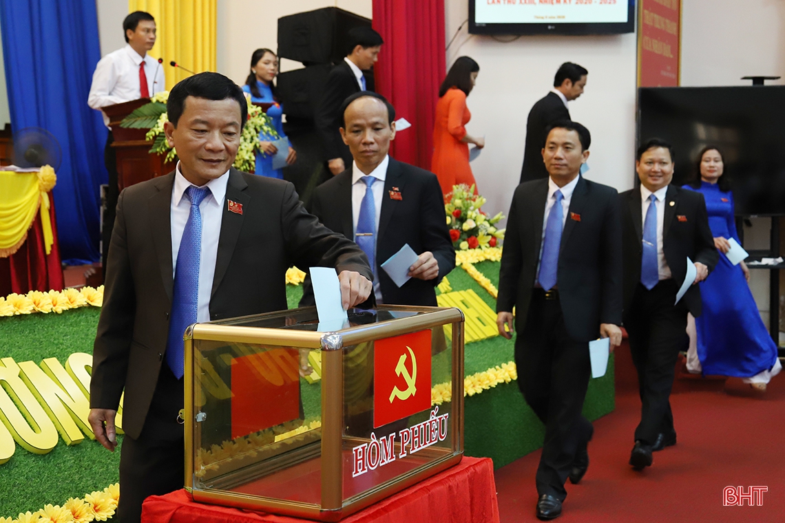 Đại hội Đảng bộ huyện Hương Sơn nêu cao quyết tâm xây dựng huyện đạt chuẩn nông thôn mới bền vững