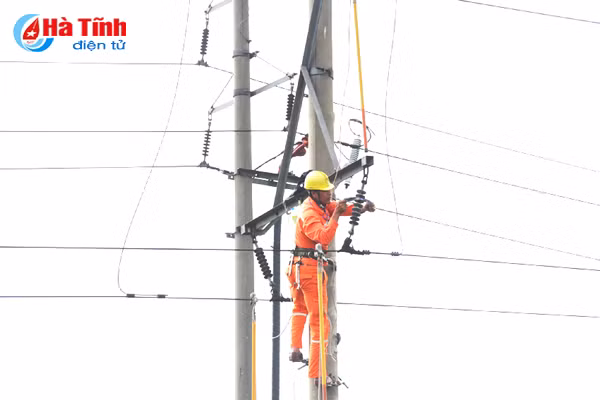 dien luc ha tinh len kich ban chong nang nong