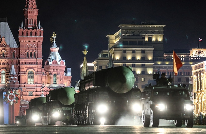 Hàng ngàn binh lính, khí tài Nga rầm rập kéo về Quảng trường Đỏ ảnh 2 hang ngan binh linh khi tai nga ram rap keo ve quang truong do