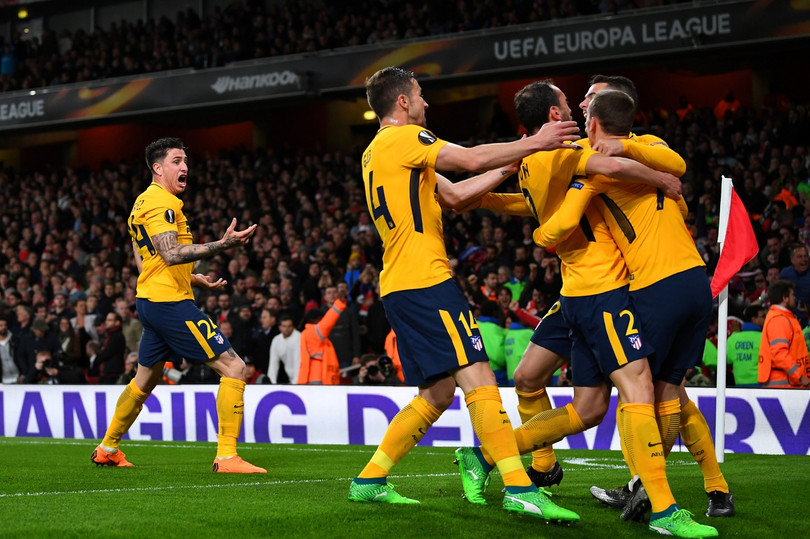  nguoi atletico madrid cam chan arsenal tai emirates