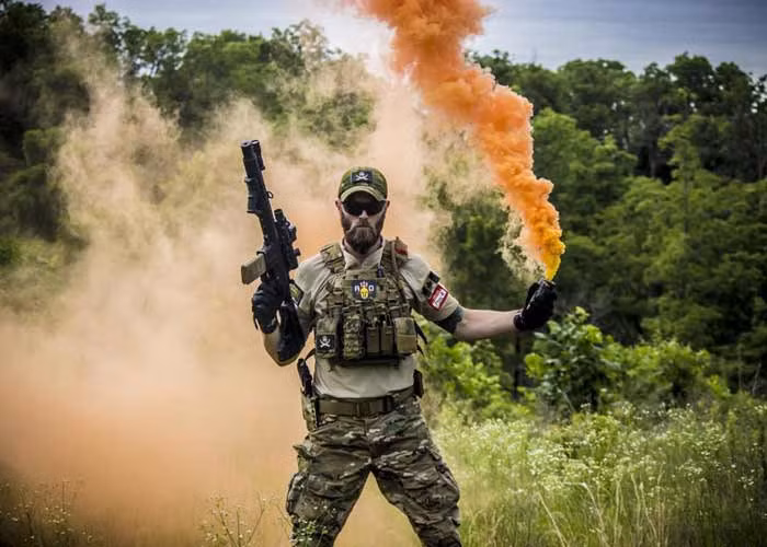 cong dung khong ngo cua luu dan khoi trong chien tranh hien dai