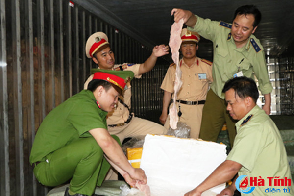 phat hien 5 tan noi tang ban suyt len ban nhau