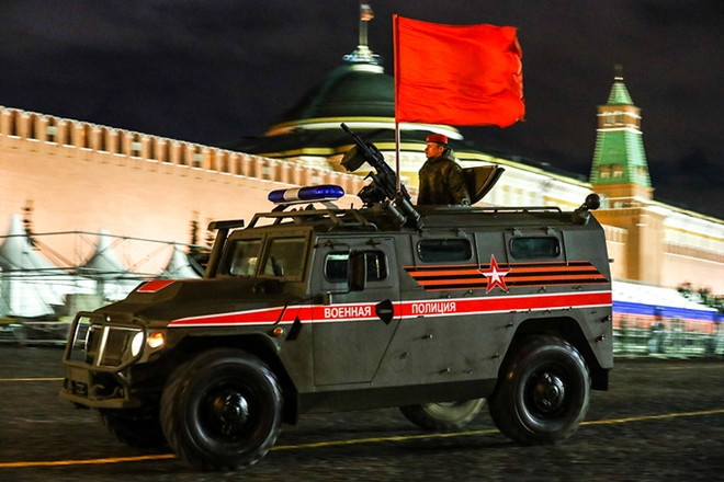 Hàng ngàn binh lính, khí tài Nga rầm rập kéo về Quảng trường Đỏ ảnh 12 hang ngan binh linh khi tai nga ram rap keo ve quang truong do