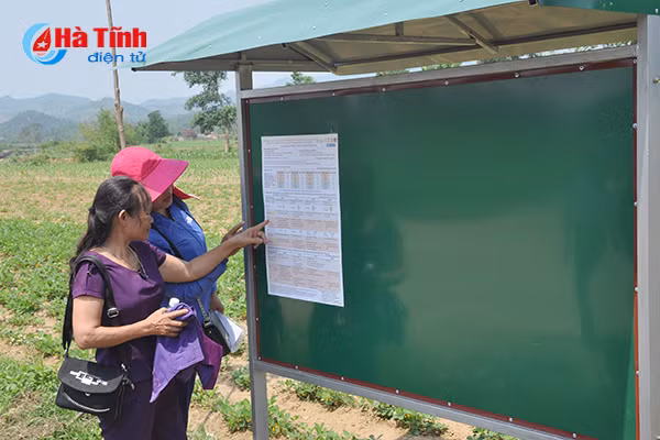 nong dan quang binh an tuong voi mo hinh nong nghiep thong minh tai ha tinh