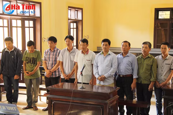 9 bac thang ban linh 34 thang tu treo