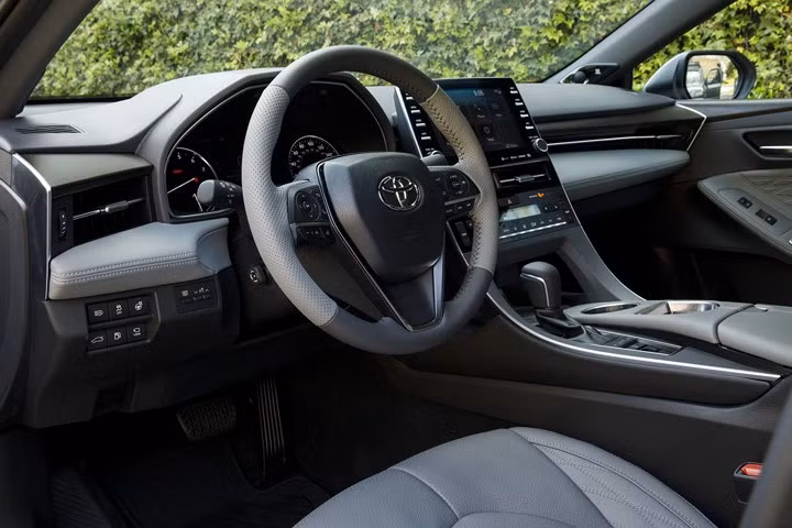 can canh toyota avalon 2019 co gia tu 35 000 usd