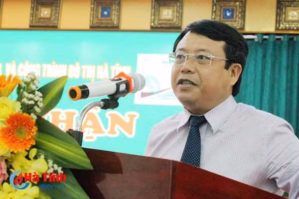 cong ty moi truong va do thi ha tinh don nhan huan chuong lao dong