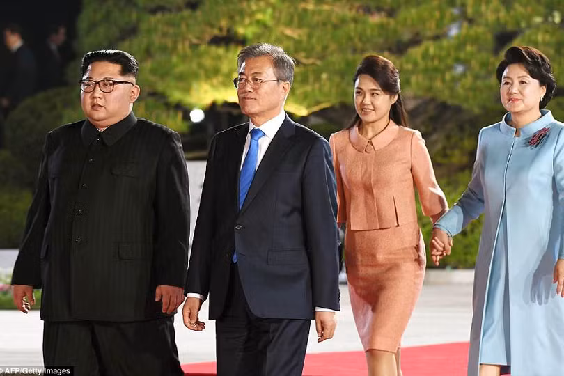 de cu nobel hoa binh cho ong kim jong un va moon jae in