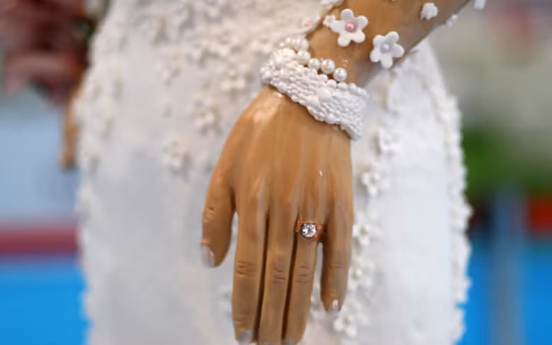 chiec banh cuoi trieu do o dubai co gi dac biet