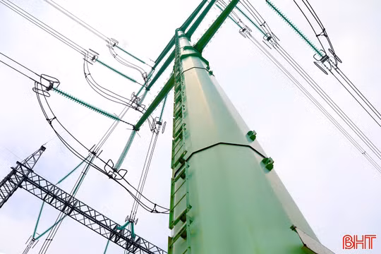 Phụ tải điện lập đỉnh, các nhà máy nỗ lực giữ nguồn cung