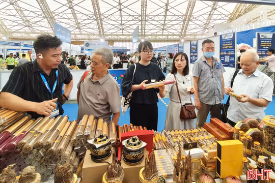 Hà Tĩnh giới thiệu 30 sản phẩm tiêu biểu tại Hội chợ Thương mại quốc tế Việt Nam