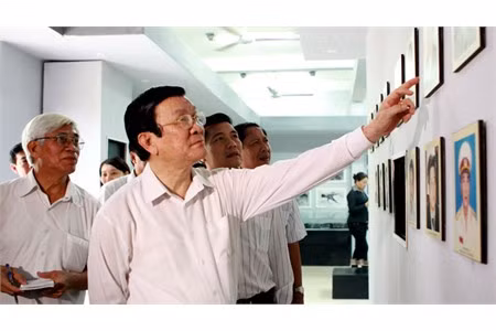 Chủ tịch nước Trương Tấn Sang thăm khu di tích lịch sử trại giam tù binh cộng sản Việt Nam Phú Quốc - Ảnh: Tư liệu