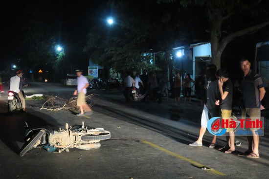 xe may dau dau trong dem 5 nguoi nhap vien cap cuu