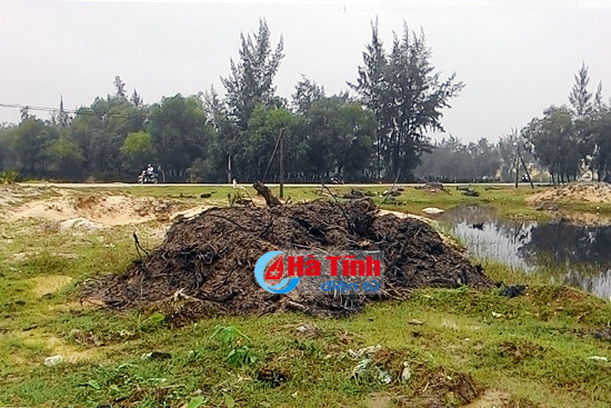 phat hien 80 khoi dat bun rac thai do ven duong 3 xa o thach ha