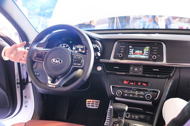 kia optima 2016 chinh thuc ra mat tai viet nam gia tu 900 trieu
