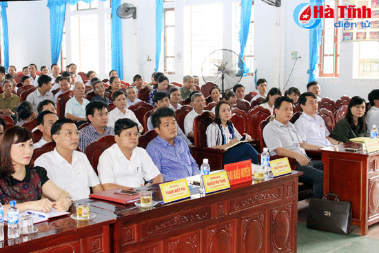 yeu cau bao cao dieu kien moi truong viec khai thac mo sat thach khe
