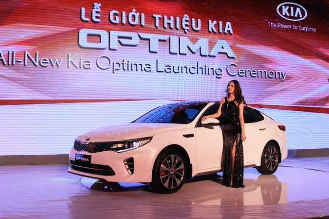 kia optima 2016 chinh thuc ra mat tai viet nam gia tu 900 trieu