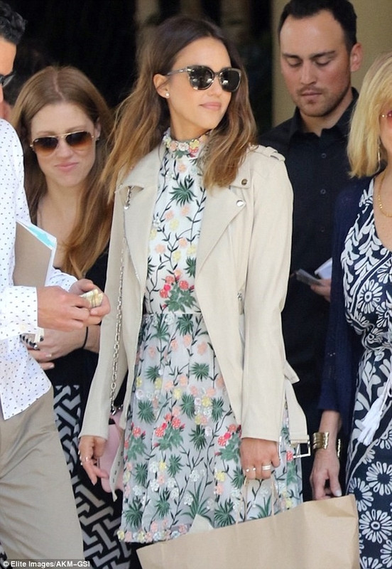 sao chuong vay hoa cho mua thu