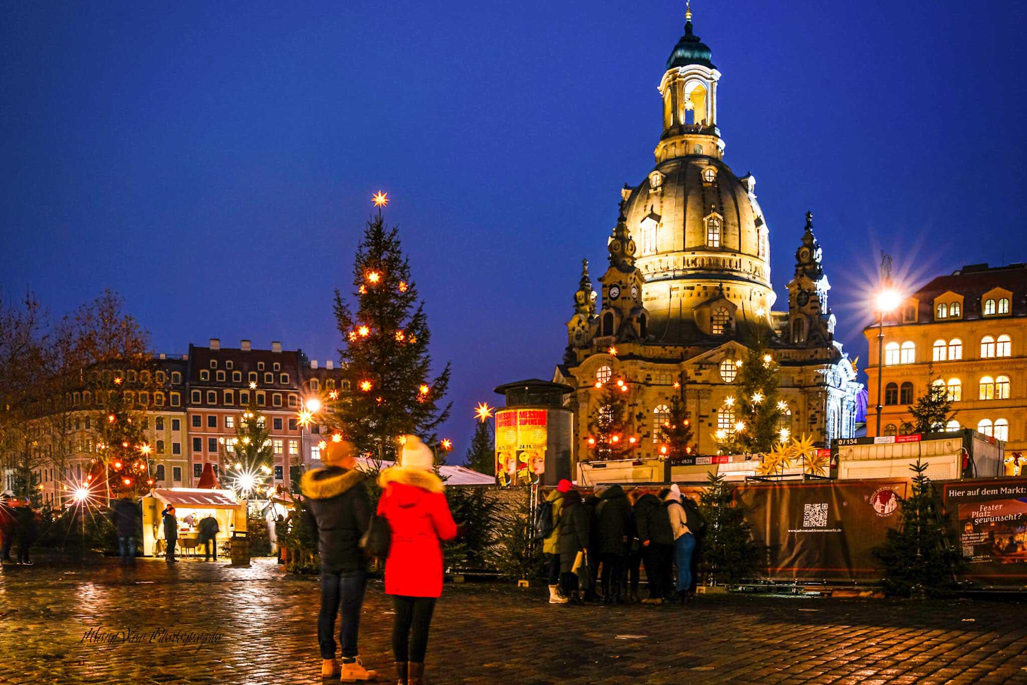 Châu Âu lung linh sắc màu chào đón Giáng sinh