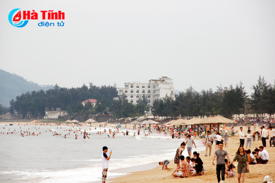 luong khach du lich den ha tinh tang 173