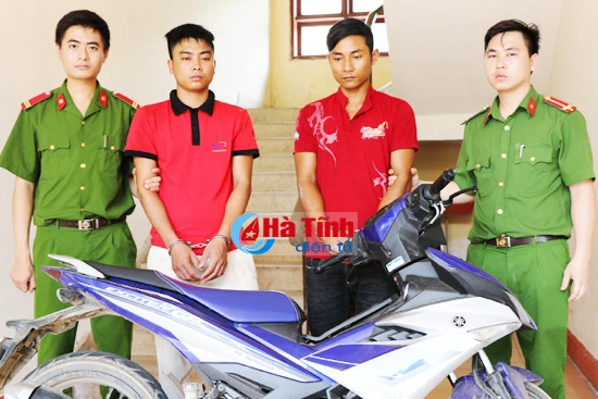 vuot cau ben thuy vao hong linh cuop giat tai san nguoi di duong