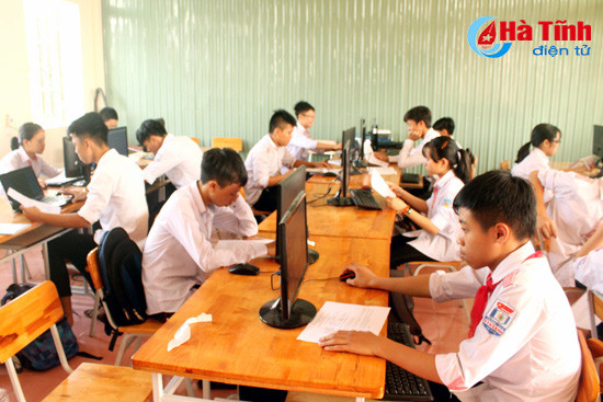 gan 40 thi sinh tranh tai hoi thi tin hoc tre tx ky anh lan thu ii