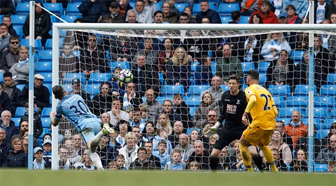 dai thang crystal palace man city ghi danh vao top 3