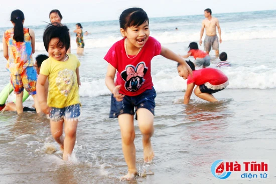 luong khach du lich den ha tinh tang 173