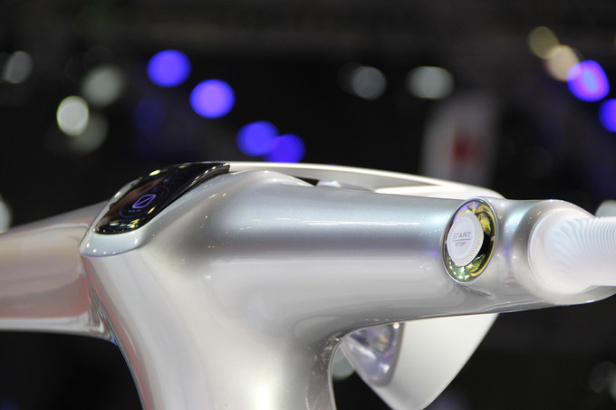 ngo ngang truoc ve dep cua yamaha glorious concept tai viet nam