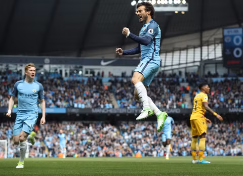 dai thang crystal palace man city ghi danh vao top 3