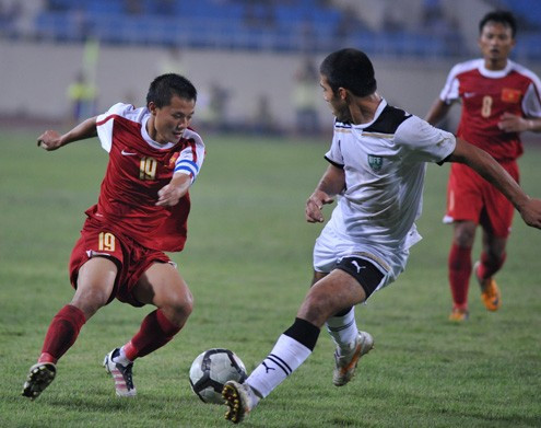 Anh được biết đến nhiều hơn trong vai trò một tiền vệ cánh phải, Lương thường xuyên có những pha đi bóng lên sát khu vực 16m50 rồi ngoặt trở lại rê bóng ngang về phía trung lộ dứt điểm hoặc chuyền cho đồng đội.