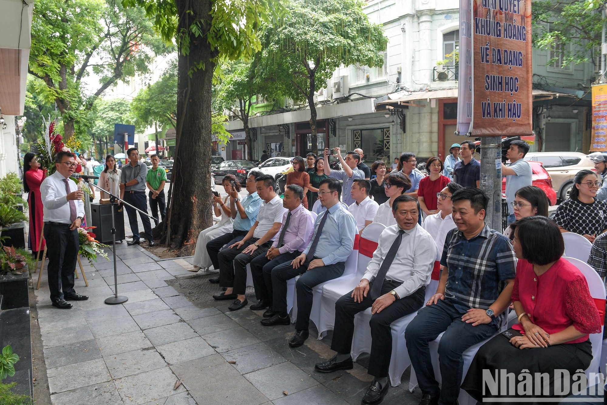 Không gian trưng bày, trải nghiệm và giới thiệu sản phẩm Báo Nhân Dân ảnh 1