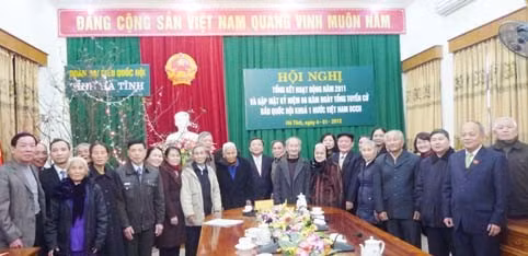 ĐBQH Hà Tĩnh qua các thời kỳ chụp ảnh lưu niệm ĐBQH Hà Tĩnh qua các thời kỳ chụp ảnh lưu niệm