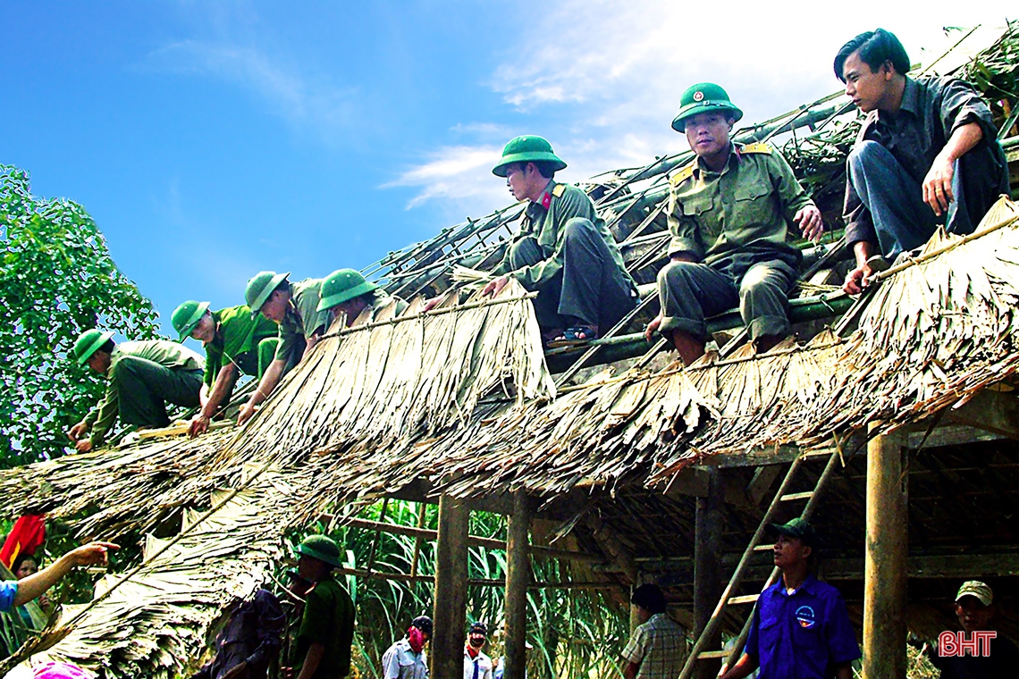 Triển lãm “Vang mãi khúc quân hành” - Sân chơi của những cựu binh đam mê nhiếp ảnh