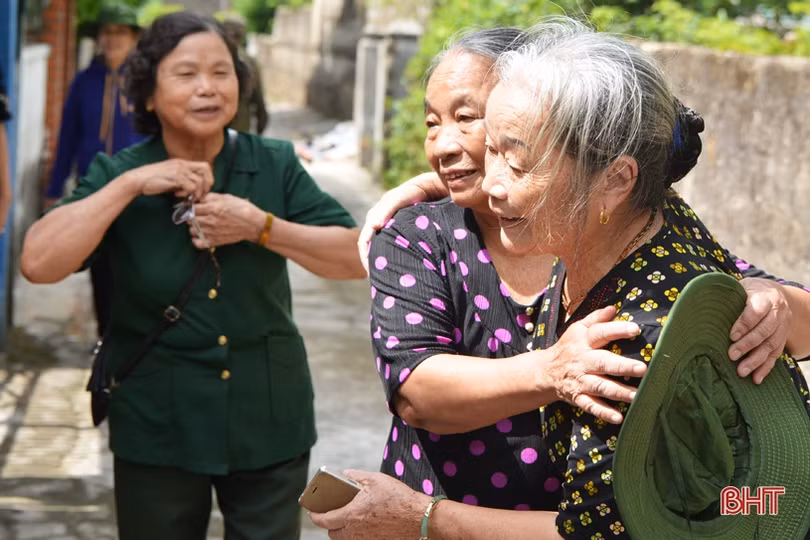 Ngã ba Đồng Lộc - chầm chậm một lối về...