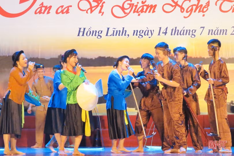 Ấn tượng liên hoan dân ca, ví, giặm Nghệ Tĩnh thị xã Hồng Lĩnh năm 2018