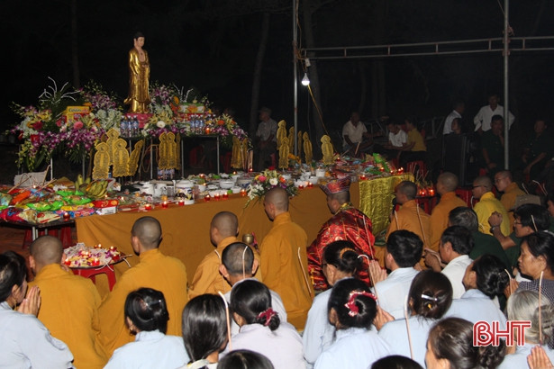 Nghi Xuân cầu siêu cho 20 liệt sỹ Đại đội Pháo binh bảo vệ bờ biển