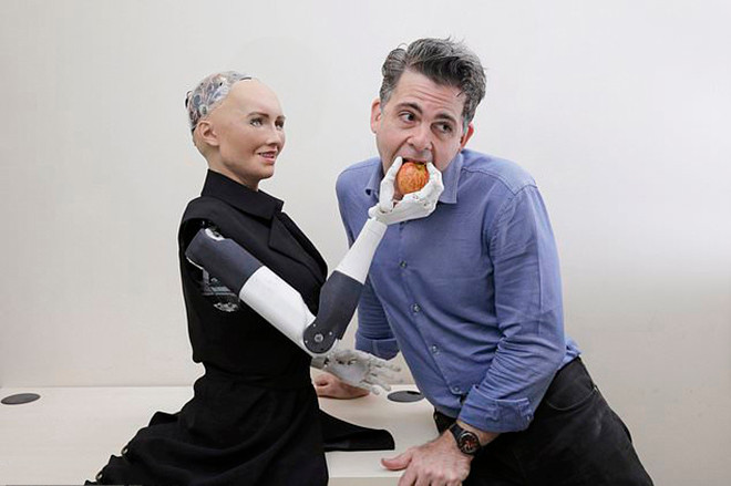 Robot Sophia được chế tạo thế nào