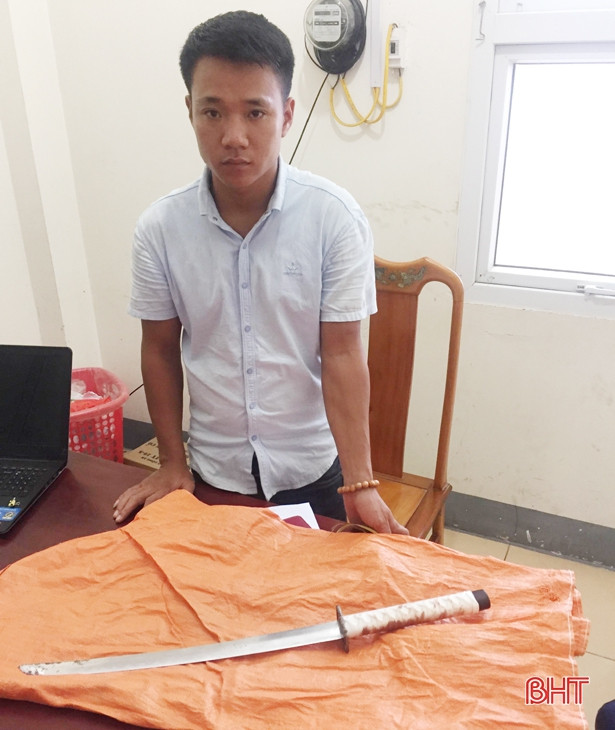 Không tìm được “đối thủ”, quay lại chém người vô can