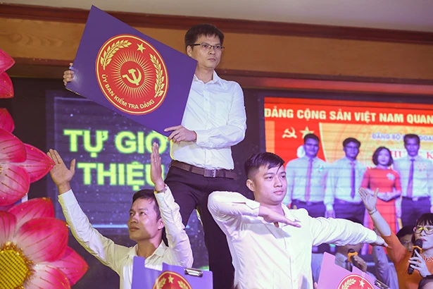 Đảng bộ Khối Doanh nghiệp, huyện Đức Thọ chung kết Hội thi cán bộ kiểm tra cơ sở giỏi