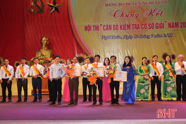 Thị trấn Xuân An nhất hội thi cán bộ kiểm tra cơ sở giỏi huyện Nghi Xuân