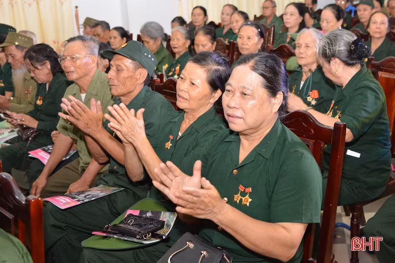 Xúc động cuộc hội ngộ cựu thanh niên xung phong Hà Tĩnh tiêu biểu
