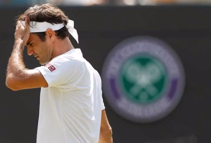 Federer bị loại ở tứ kết Wimbledon: Nhà Vua đã băng hà