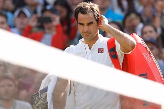Federer bị loại ở tứ kết Wimbledon: Nhà Vua đã băng hà