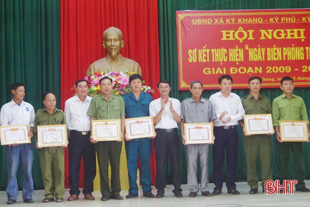 3 xã ven biển Kỳ Anh chung tay xây dựng thế trận biên phòng vững chắc